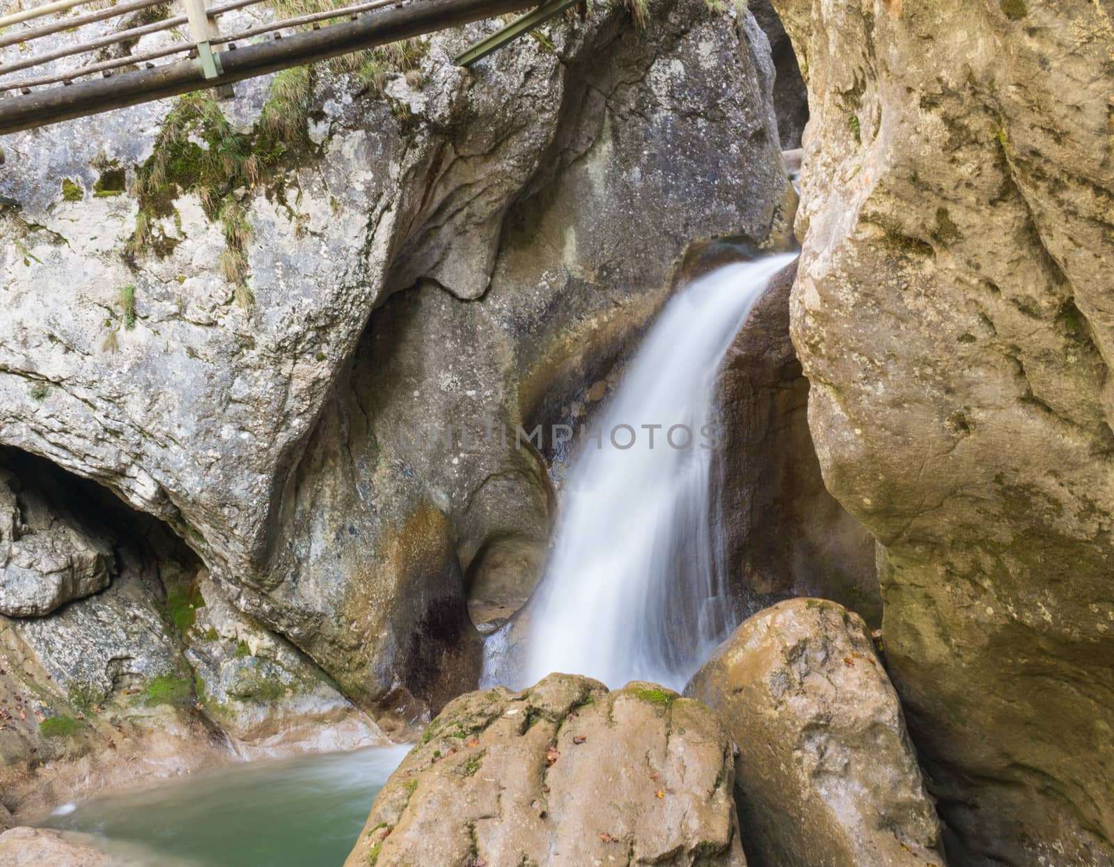 Waterfall by robertboss