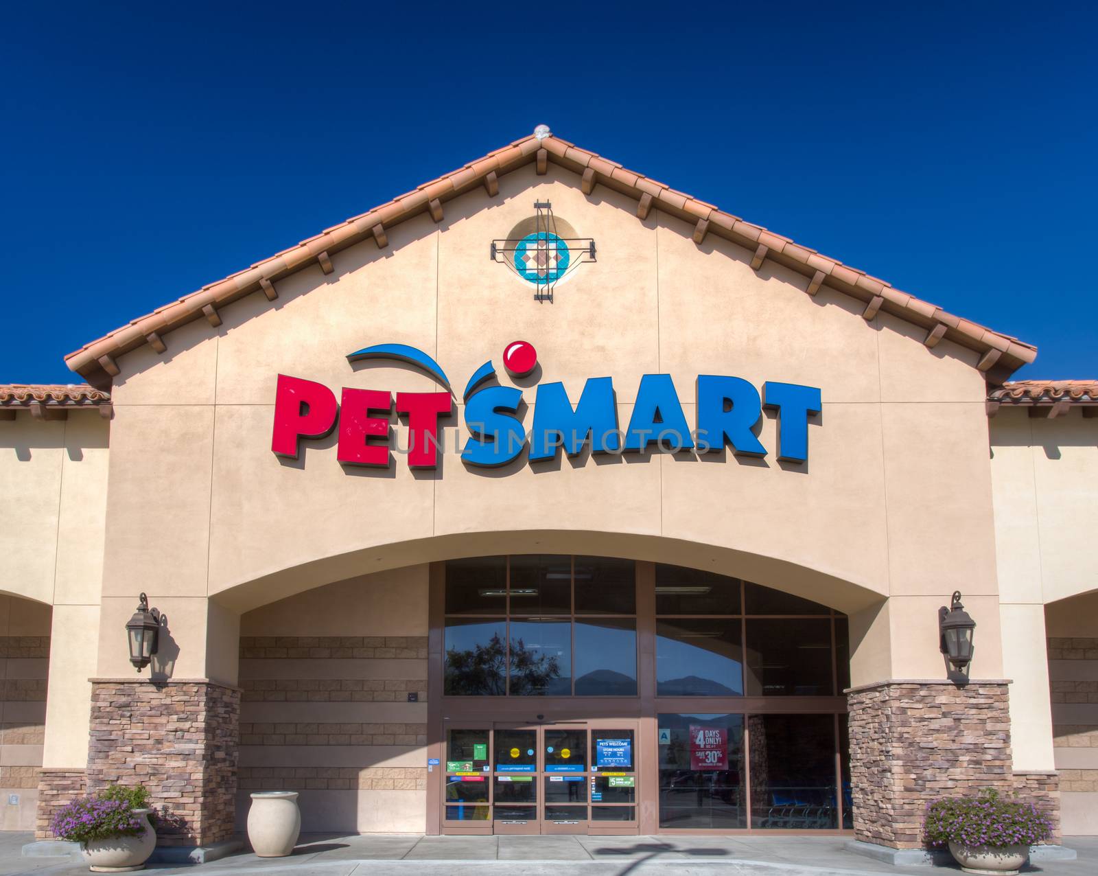 SANTA CLARITA, CA/USA - DECEMBER 6, 2014  Exterior view PetSmart store. PetSmart, Inc. is a retail specialty chain of pet supplies and services.