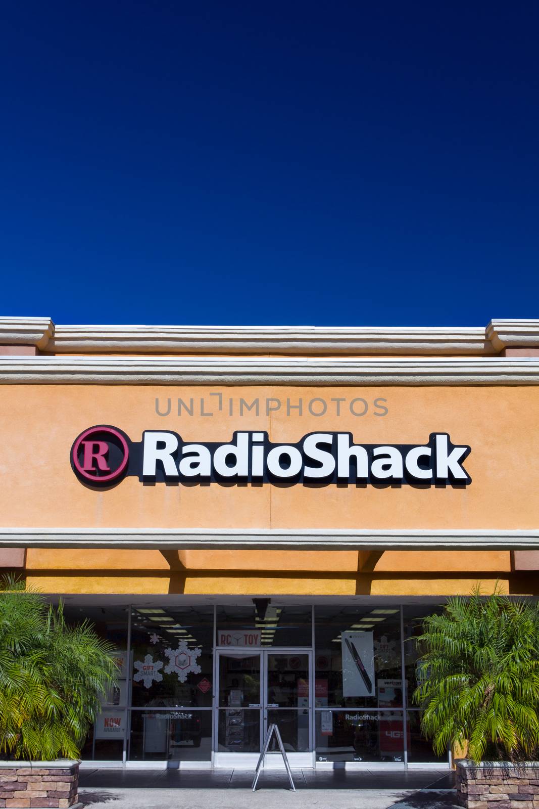 SANTA CLARITA, CA/USA - NOVEMBER 2, 2014: RadioShack retail store exterior. RadioShack Corporation is an American franchise of electronics retail stores.