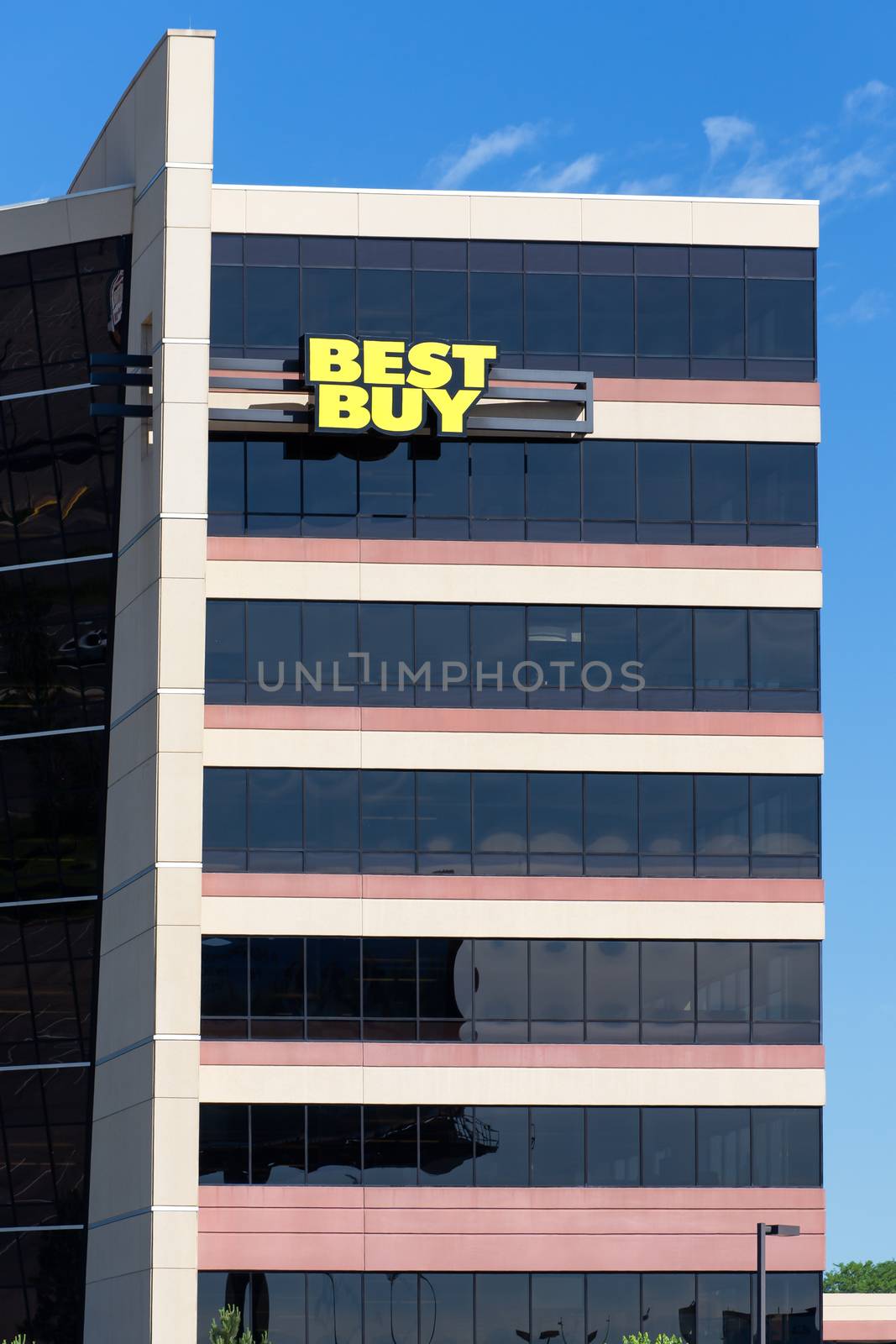 RICHFIELD, MN/USA - JUNE 21, 2014:  Best Buy corporate headquarters building. Best Buy is an American multinational consumer electronics corporation.