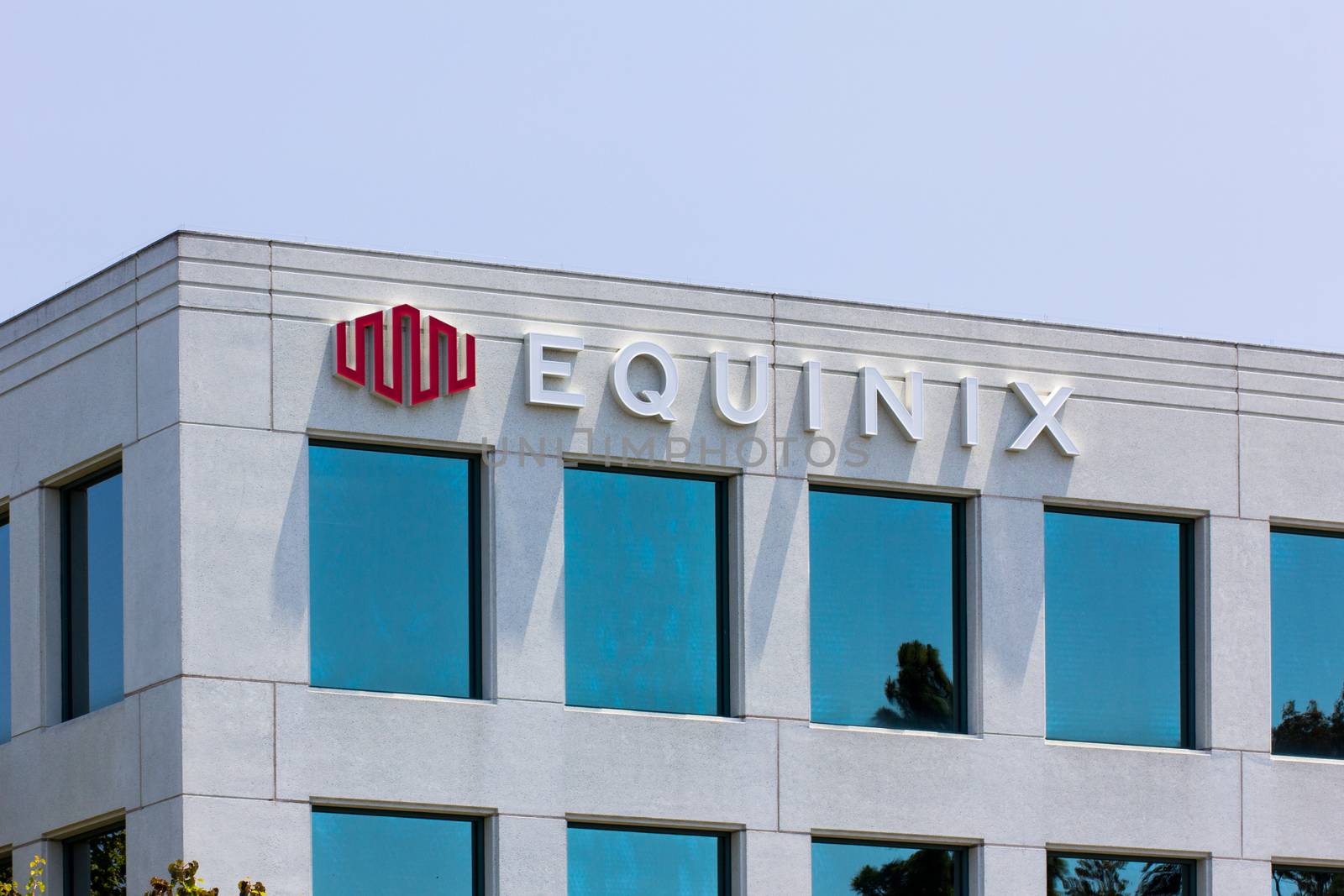 Equinix Corporate Headquarters by wolterk