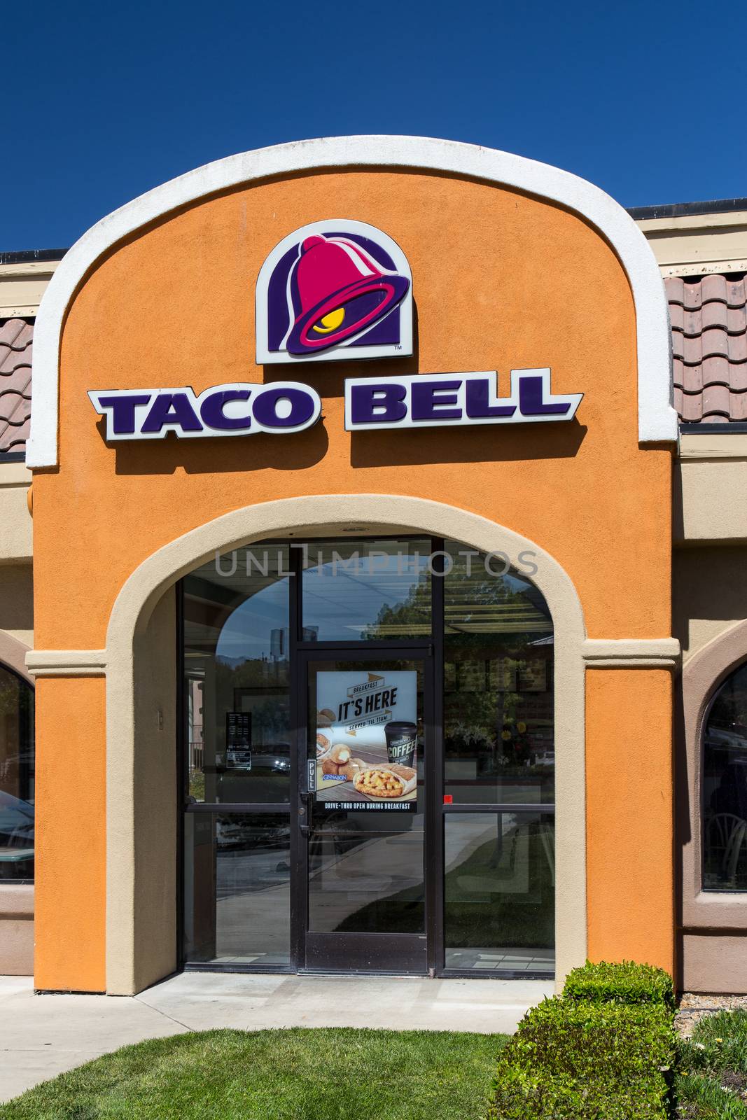 MORGAN HILL, CA/USA - MAY 11, 2014: Taco Bell Restaurant exterior. Taco Bell is an American chain of fast-food restaurants and serve a variety of Tex-Mex foods.