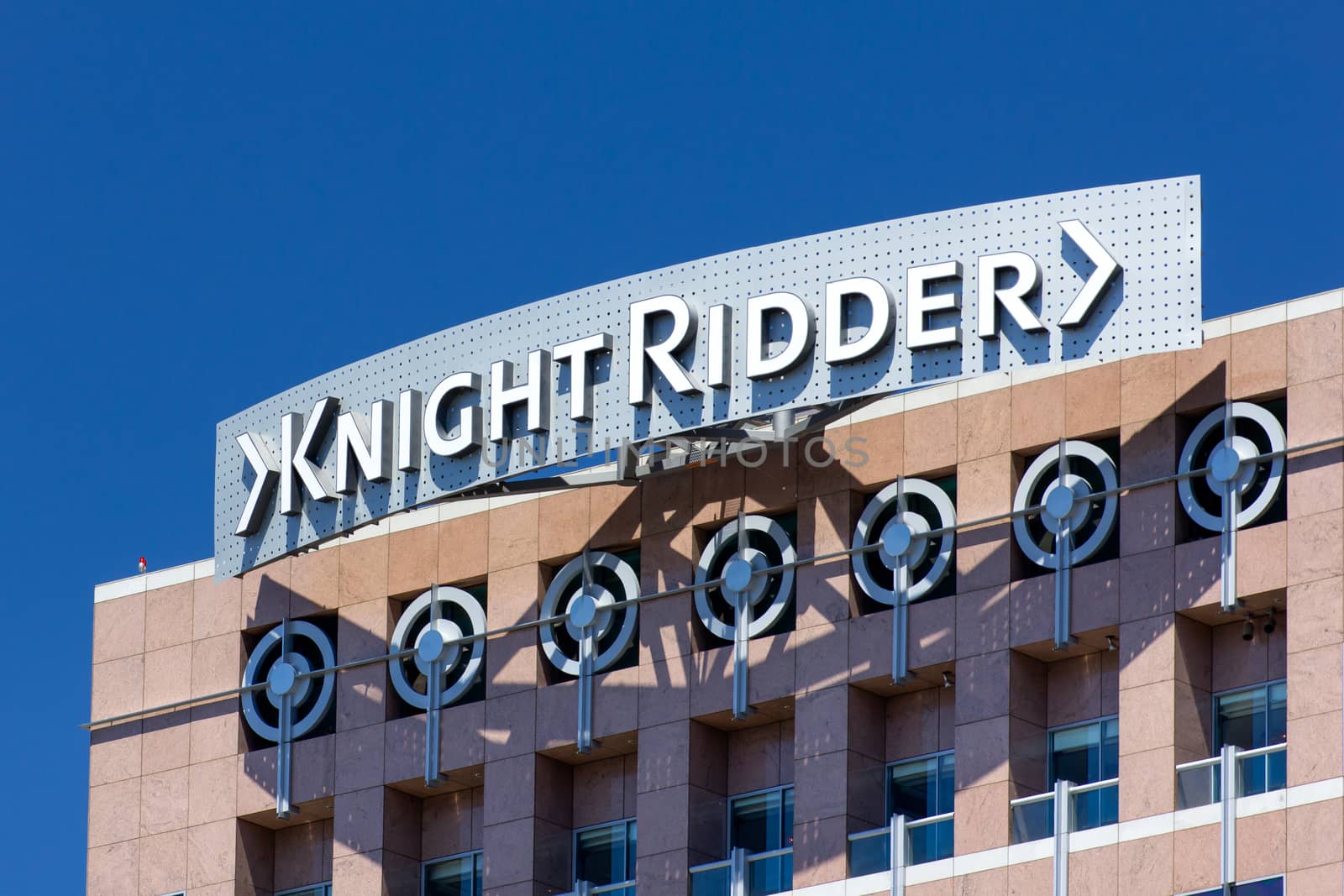 Landmark Knight Ridder building in downtown San Jose by wolterk