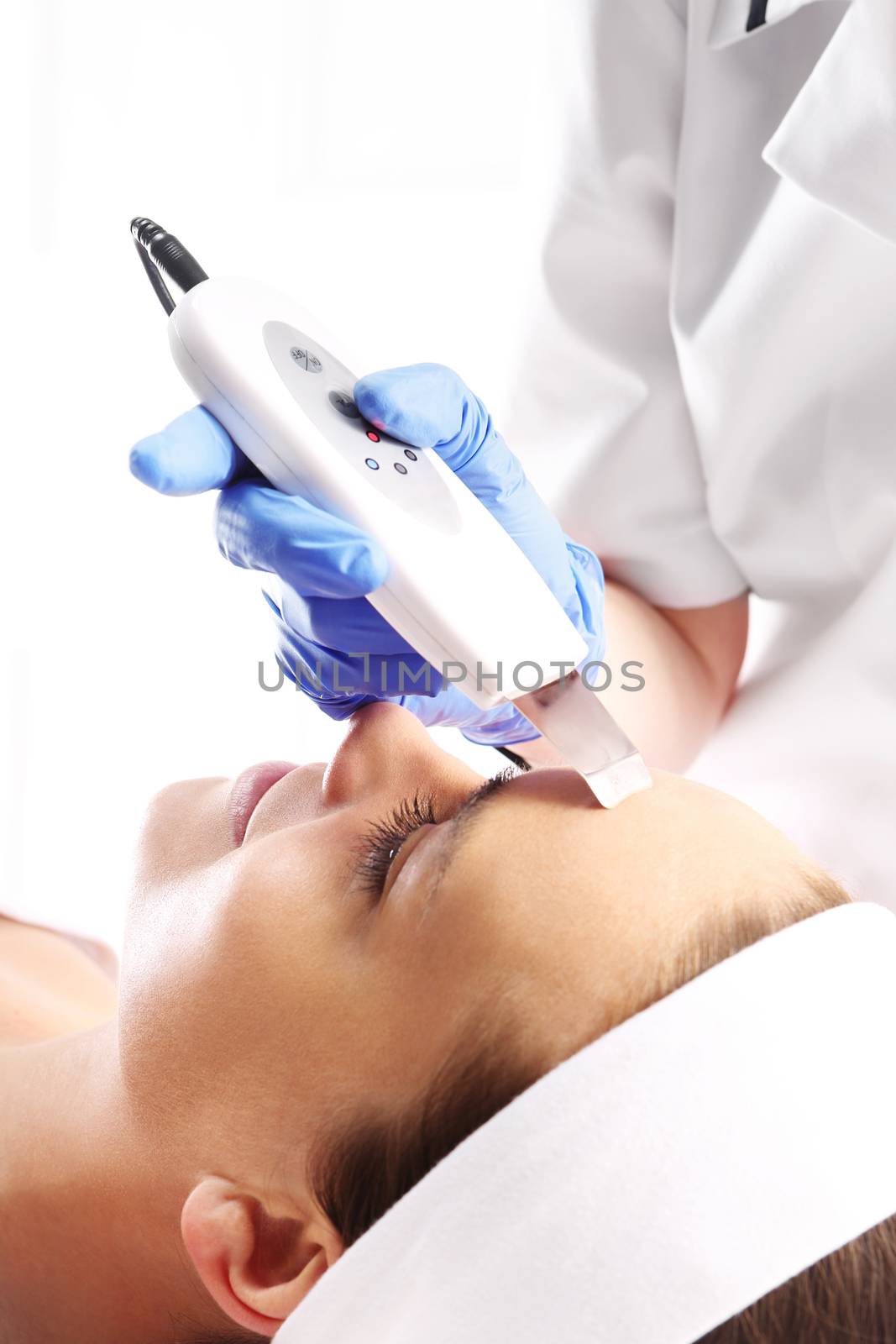 Cavitation peeling, beauty treatment