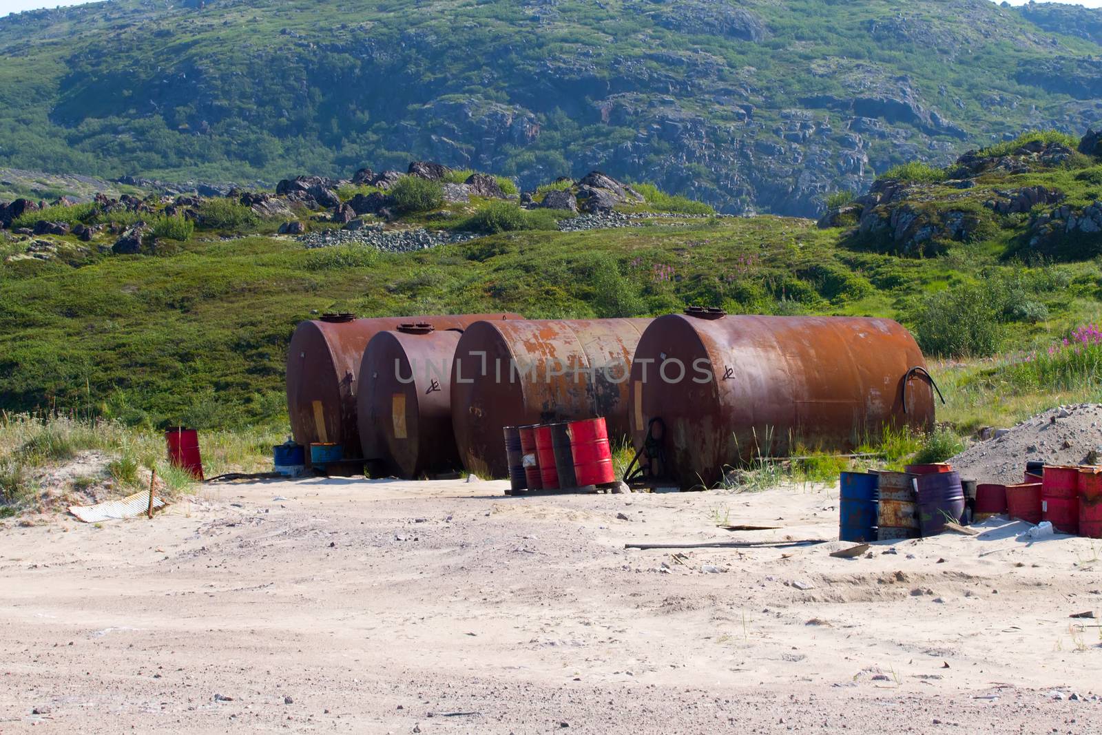 empty barrels in the Arctic environmental pollution