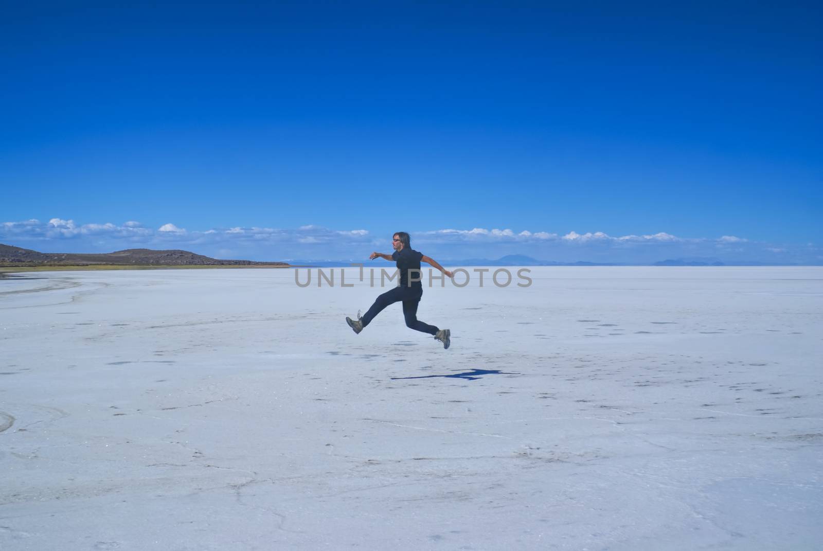 Jump on salt plane by MichalKnitl