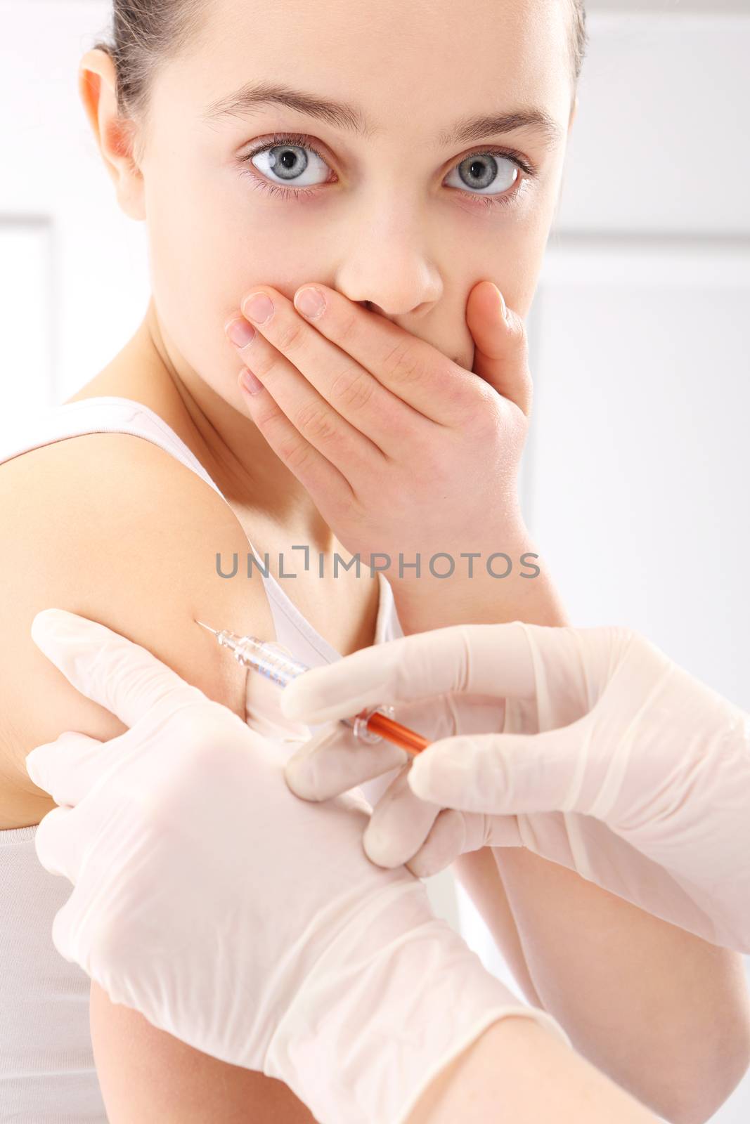 Frightened child vaccination by robert_przybysz