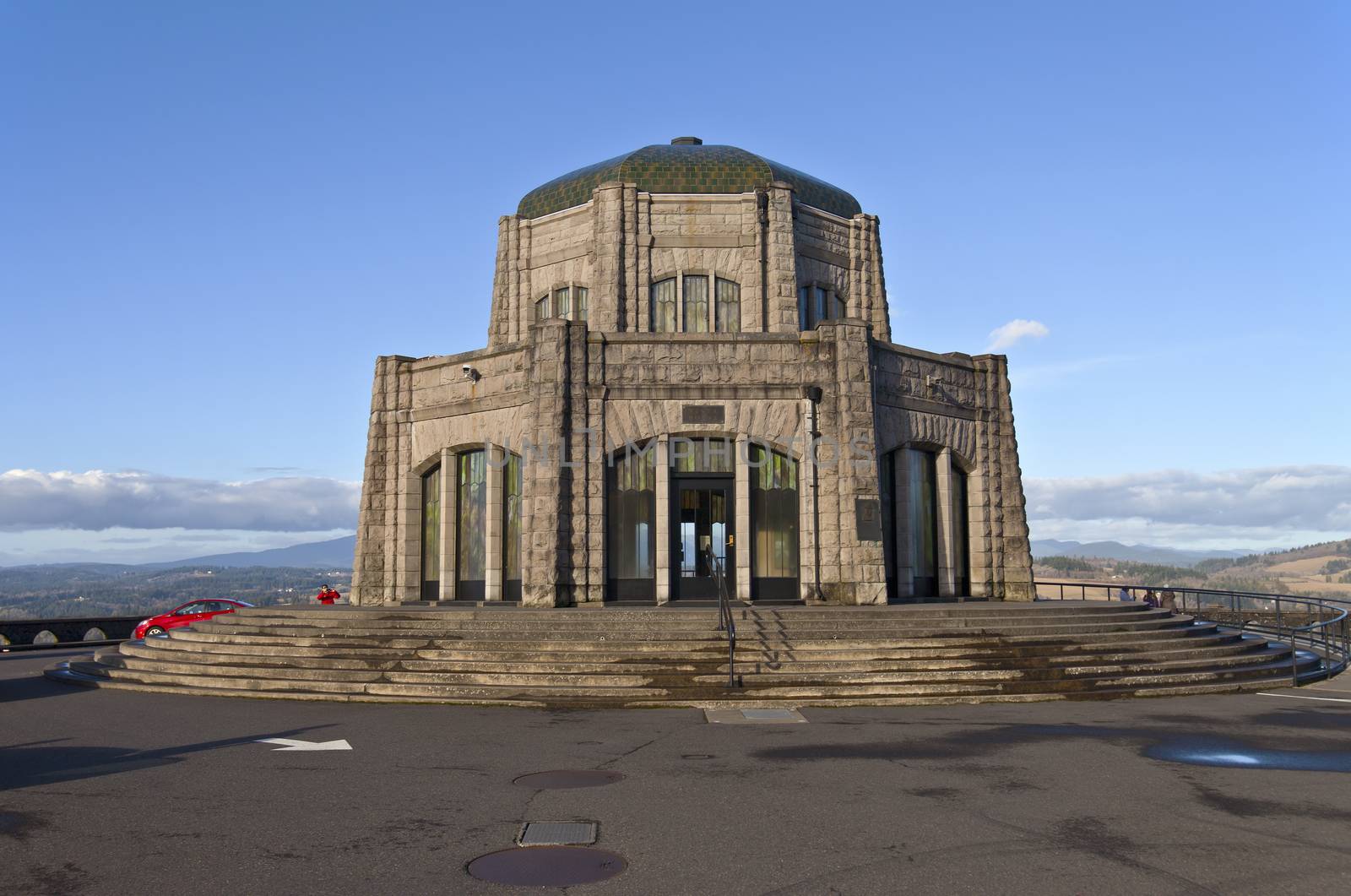 Vista House landmark in northern Oregon. by Rigucci