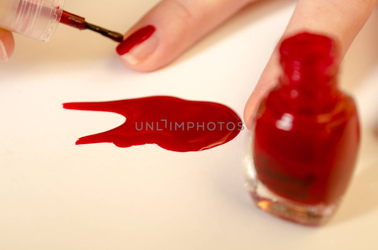 Red nail polish by eenevski