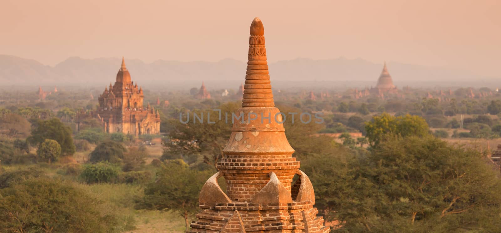 Tamples of Bagan, Burma, Myanmar, Asia. by kasto