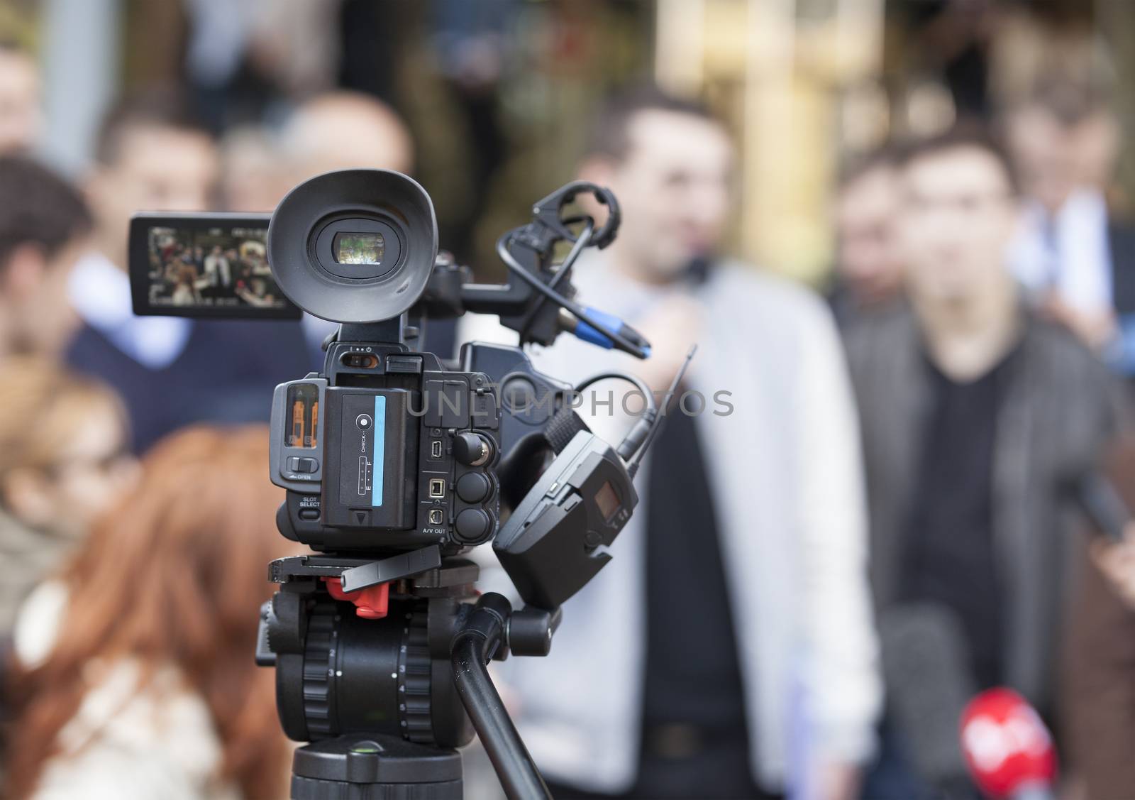 Covering an event with a video camera