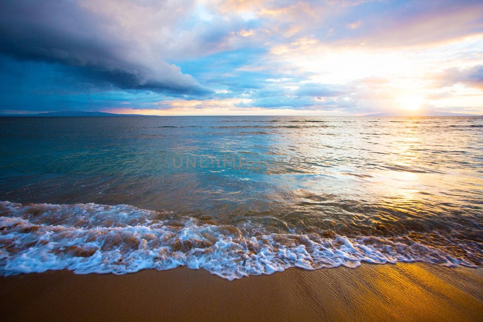 Beautiful Hawaiian Sunset at Kihei Beach on Maui