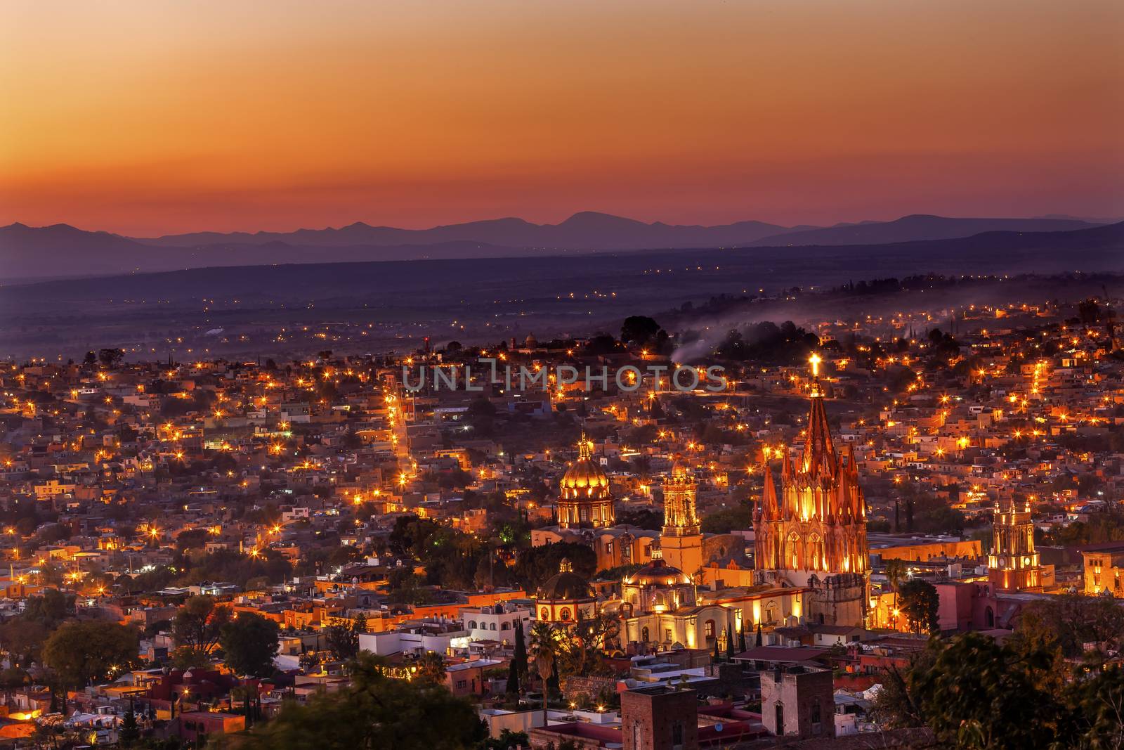 San Miguel de Allende, Mexico, Overlook Parroquia Archangel Church Close Up, Churches Houses and No Trademarks