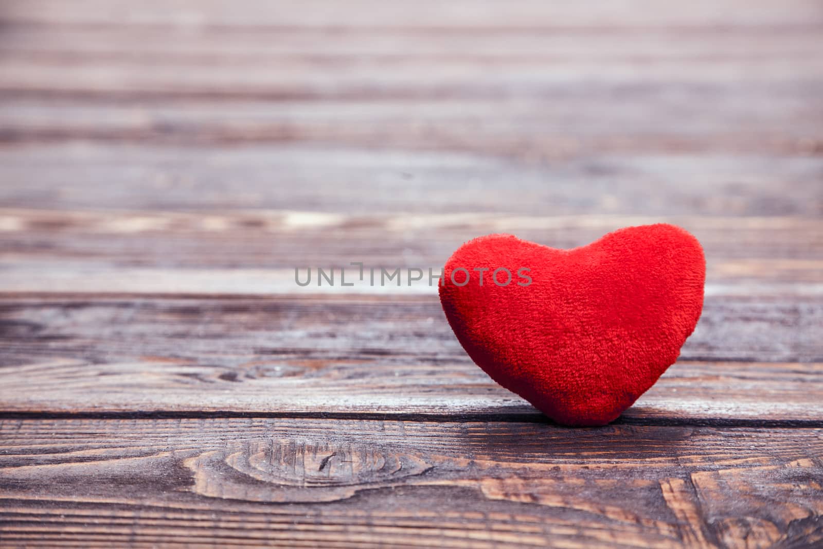 Love heart on breakage wood texture background, valentines day card concept