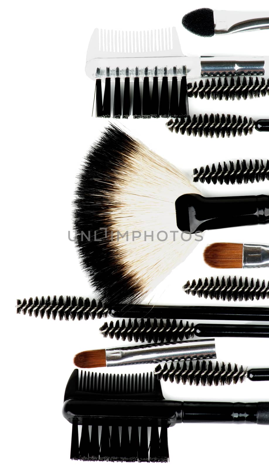 Make-up Brushes by zhekos