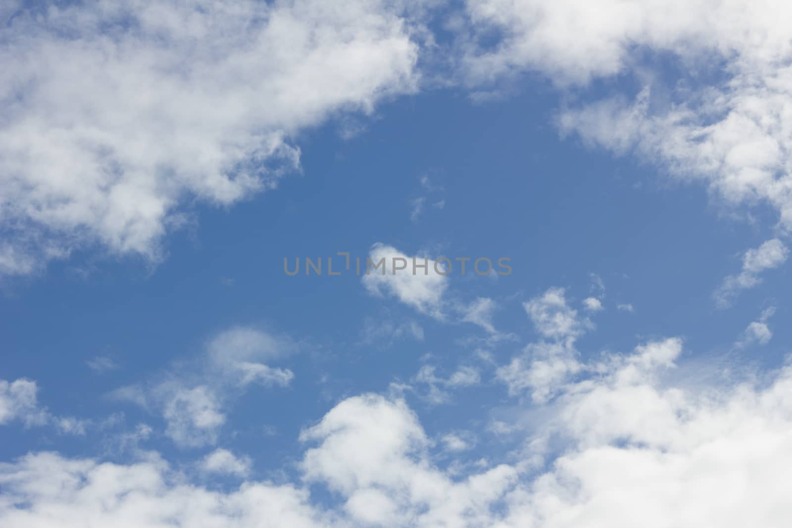 clouds in the blue sky