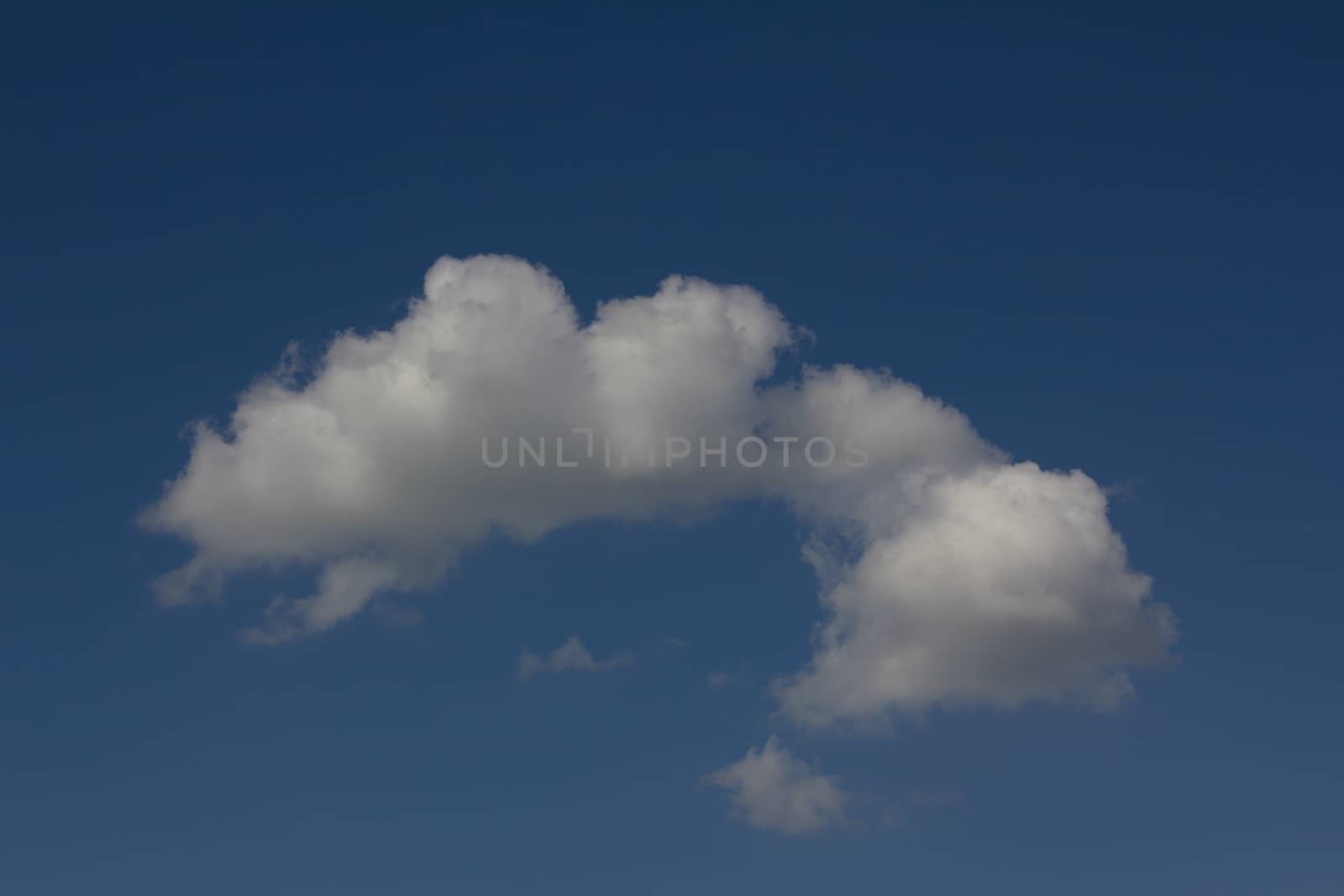 clouds in the blue sky