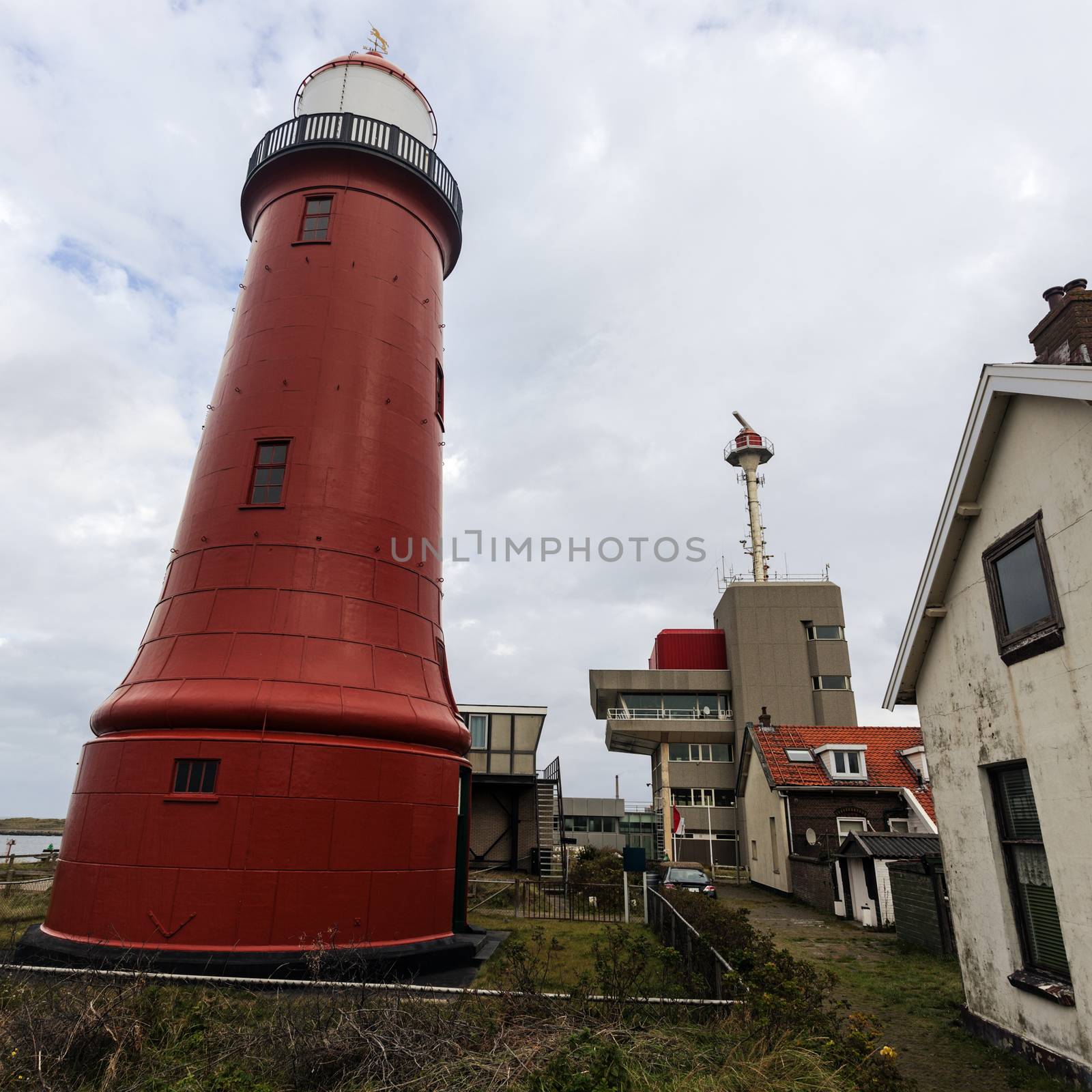 Lage vuurtoren van IJmuiden Lighthouse by benkrut