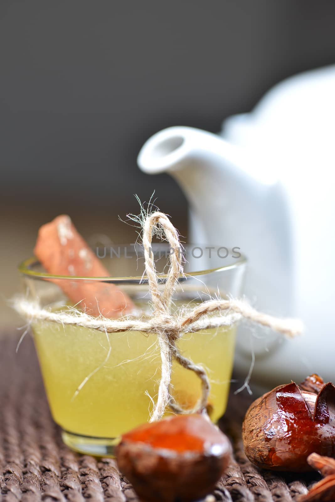 Set with honey teapot and cinnamon sticks by Nanisimova