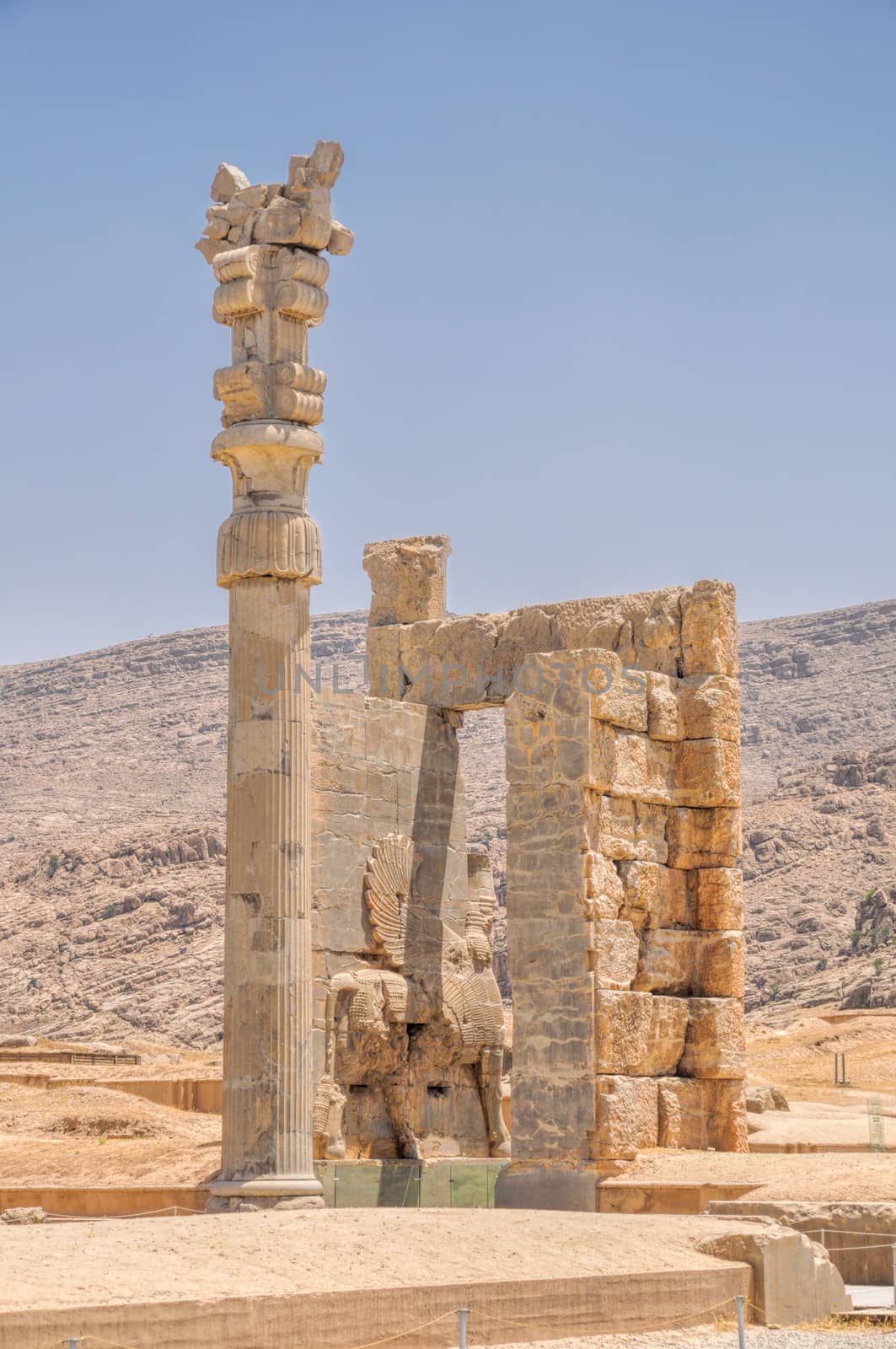 Persepolis by MichalKnitl