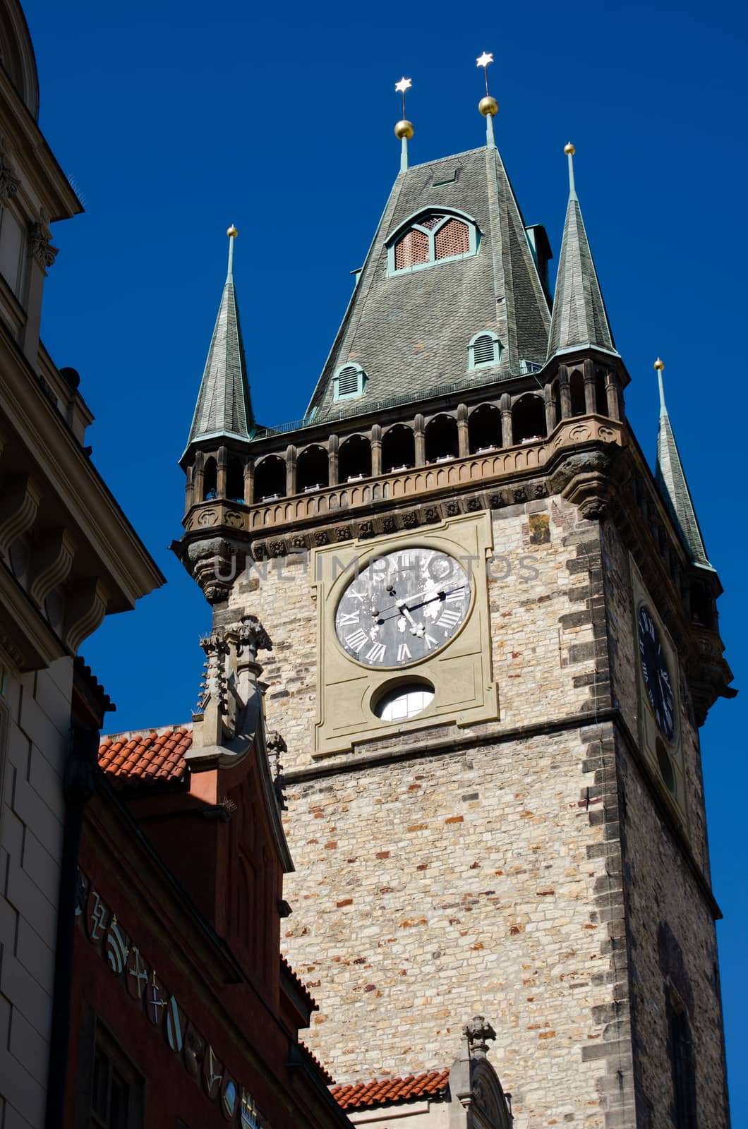 Old town hall, Prague by sarkao