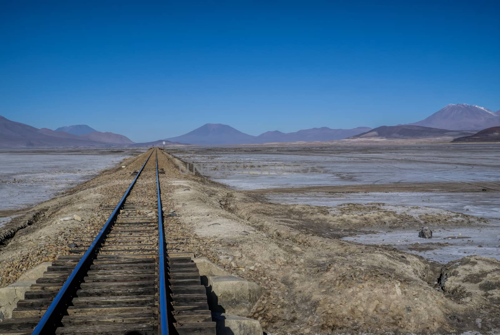 Rails in desert by MichalKnitl