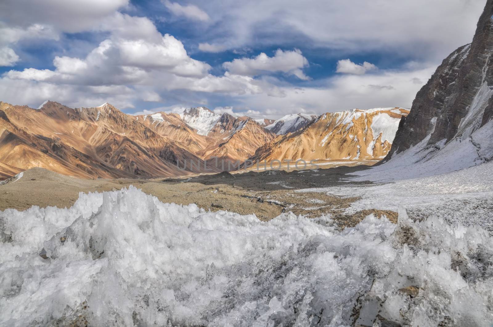 Ice crystals in Tajikistan by MichalKnitl