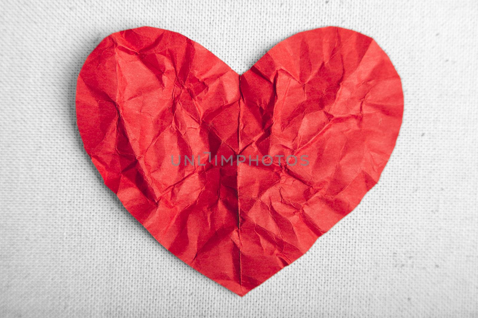 heart of red paper  by anelina