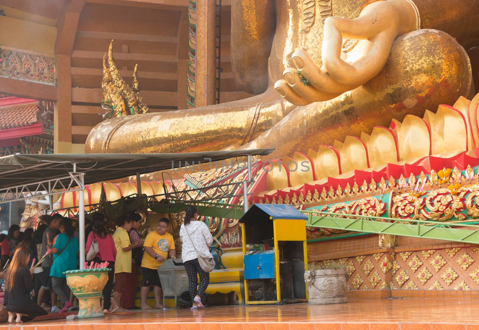 Wat Tham Sua by AEyZRiO