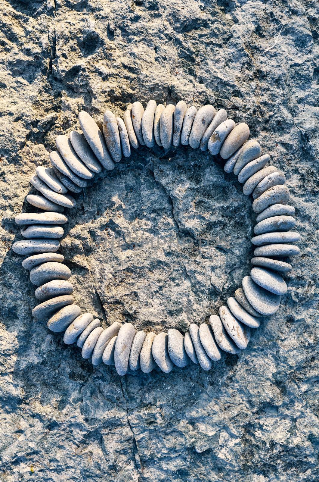 Compound of small stones laid out in the form of a circle