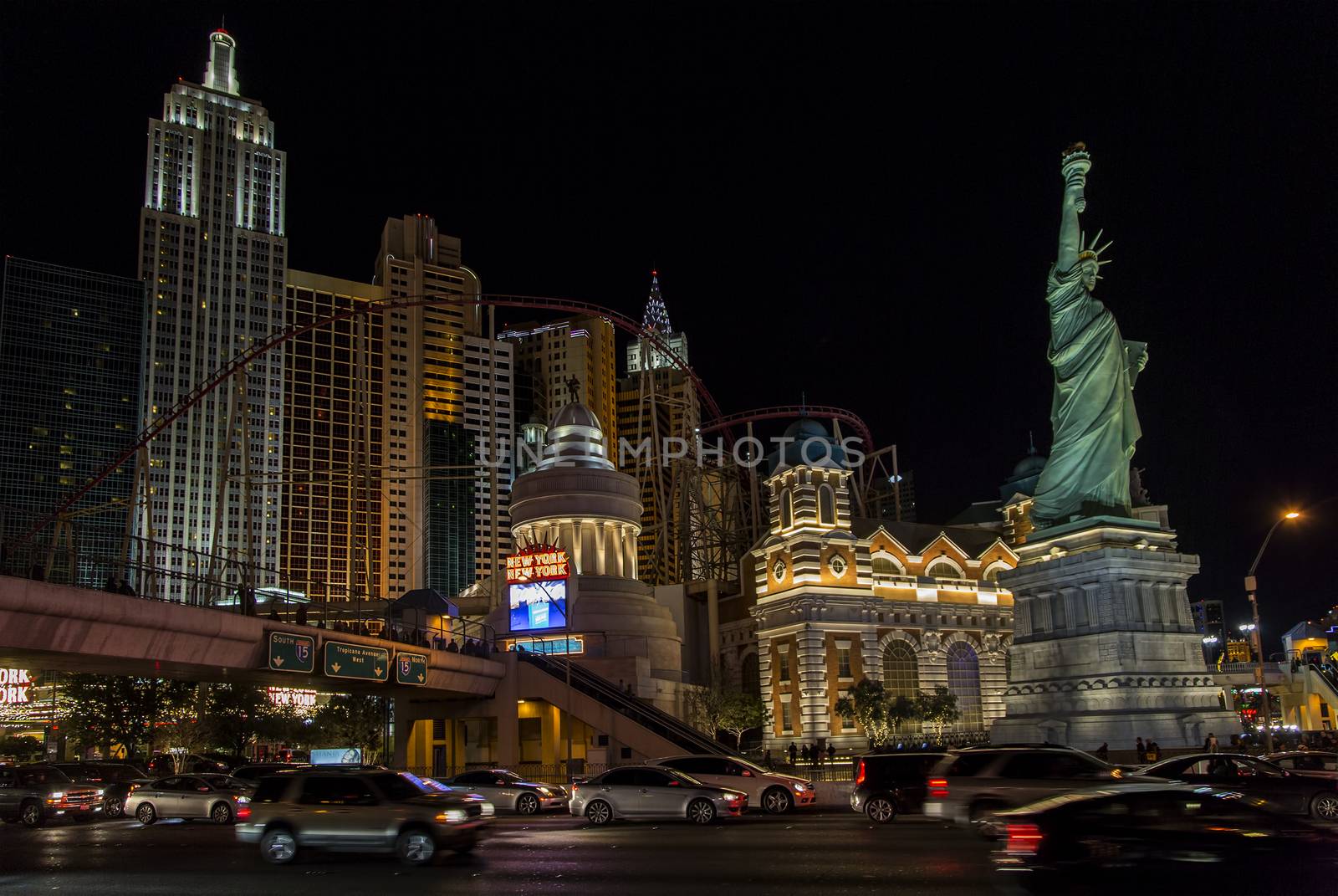 LAS VEGAS NV/USA - DECEMBER 24:  The Las Vegas Strip on Christmas Eve with New York, New York Hotel and Casino. December 24, 2014 in Las Vegas, NV, USA. 