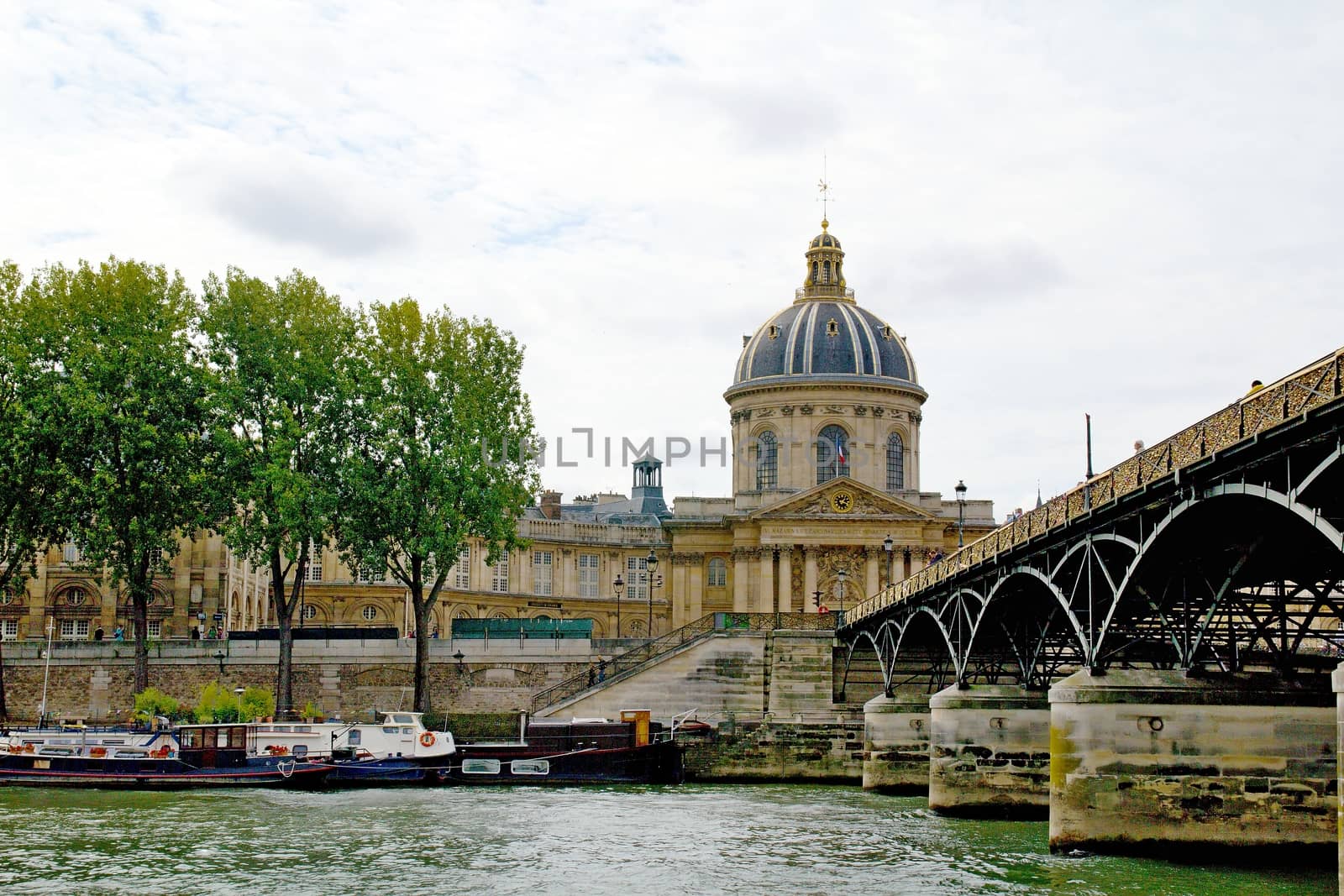 Parisian river view by Dermot68