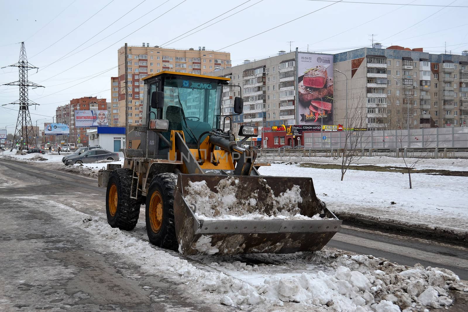 Cleaning of snow from city streets. by veronka72