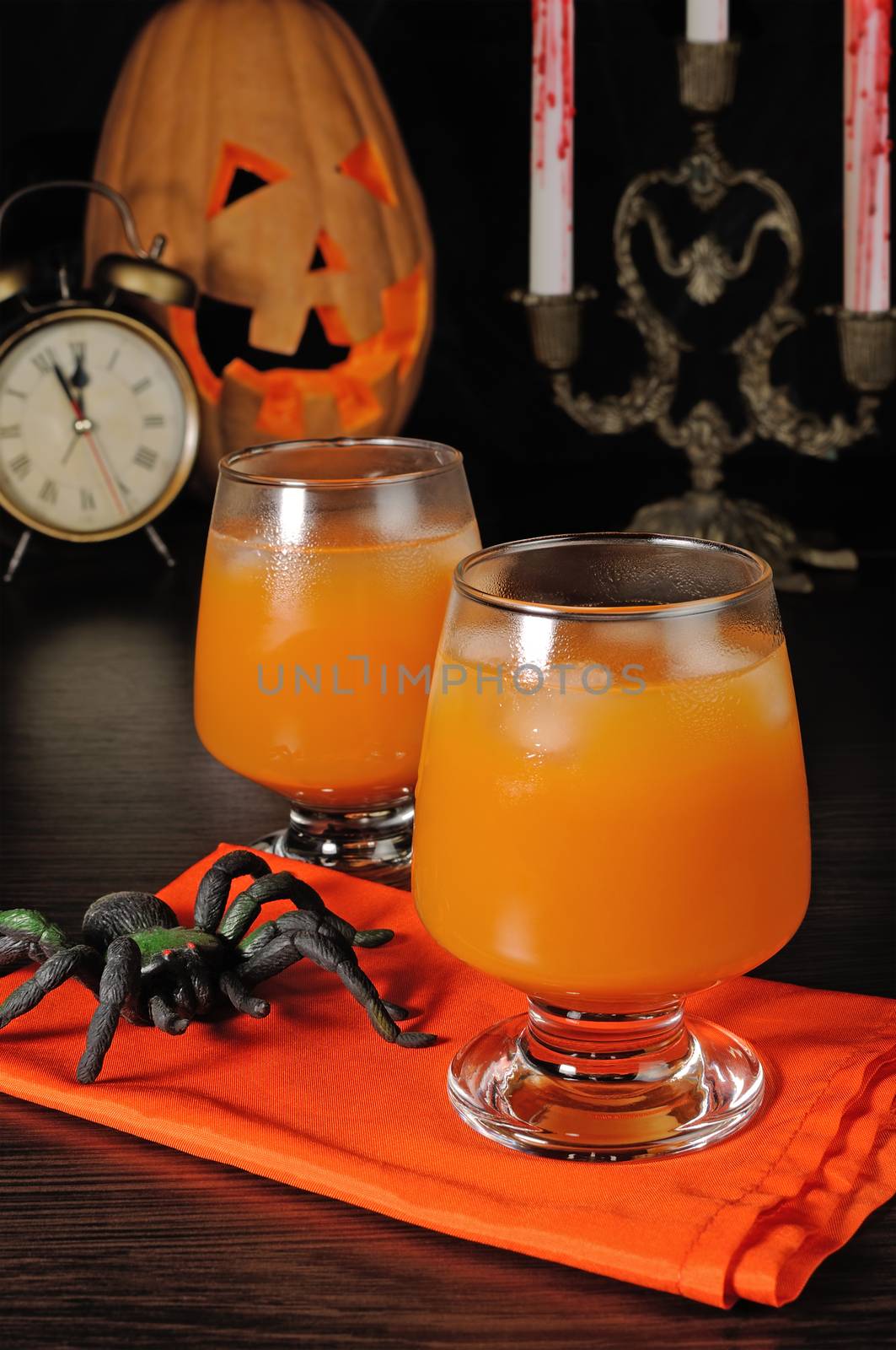 Pumpkin juice with ice by Apolonia