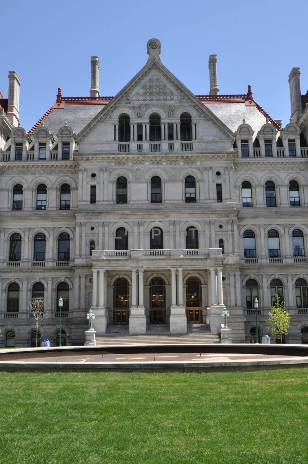 New York State Capitol in Albany by sainaniritu