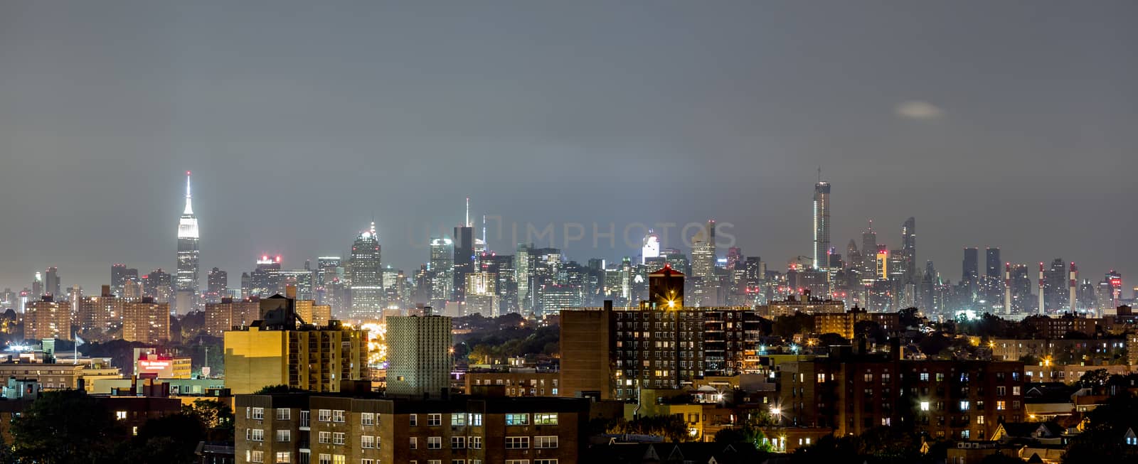Manhattan skyline at night by derejeb