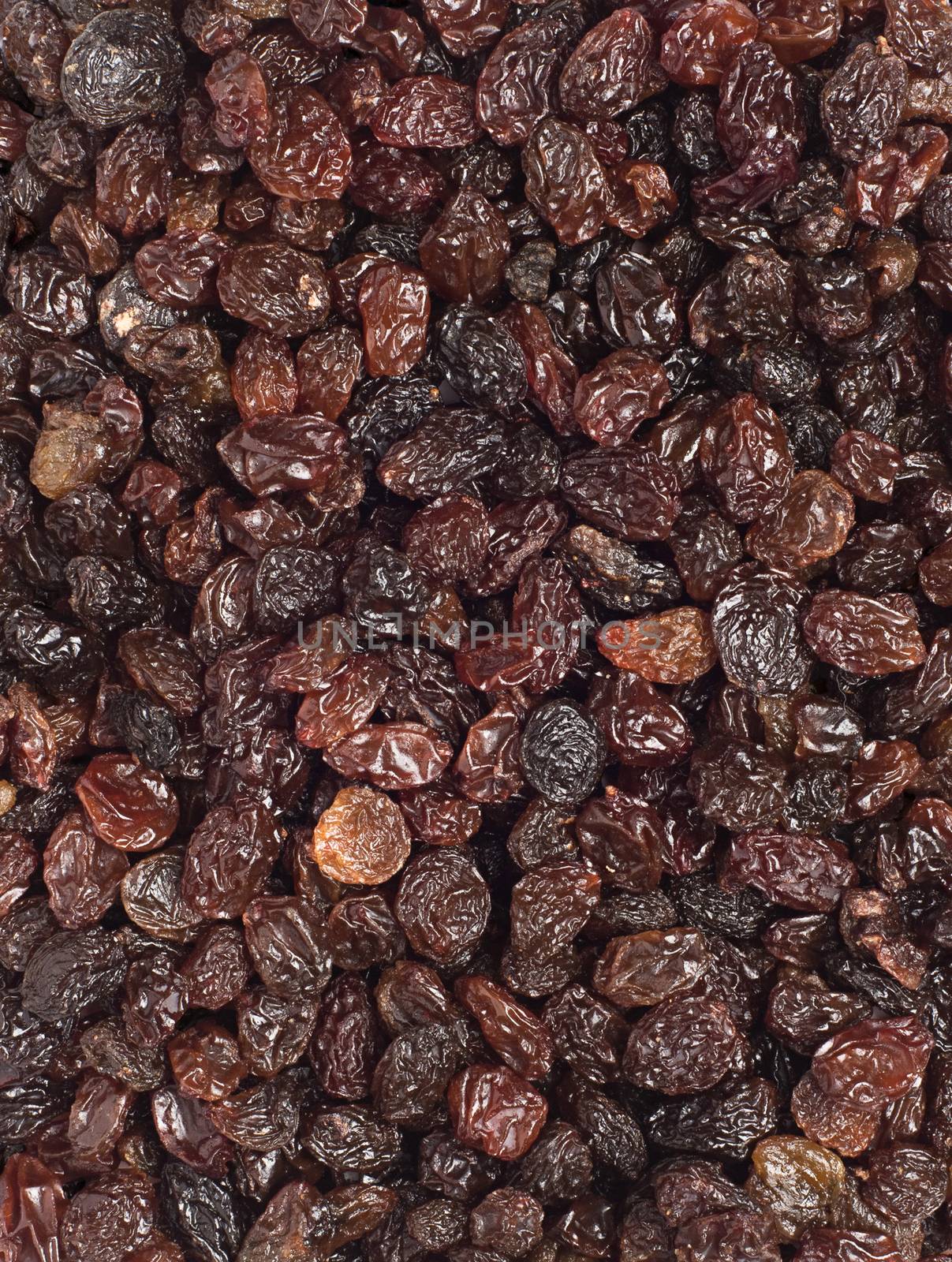 black raisins