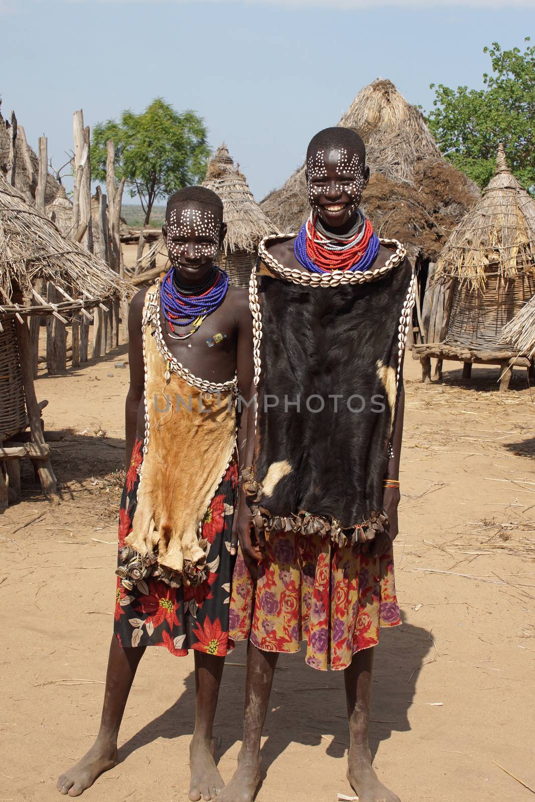 Karo, Ethiopia, Africa by alfotokunst