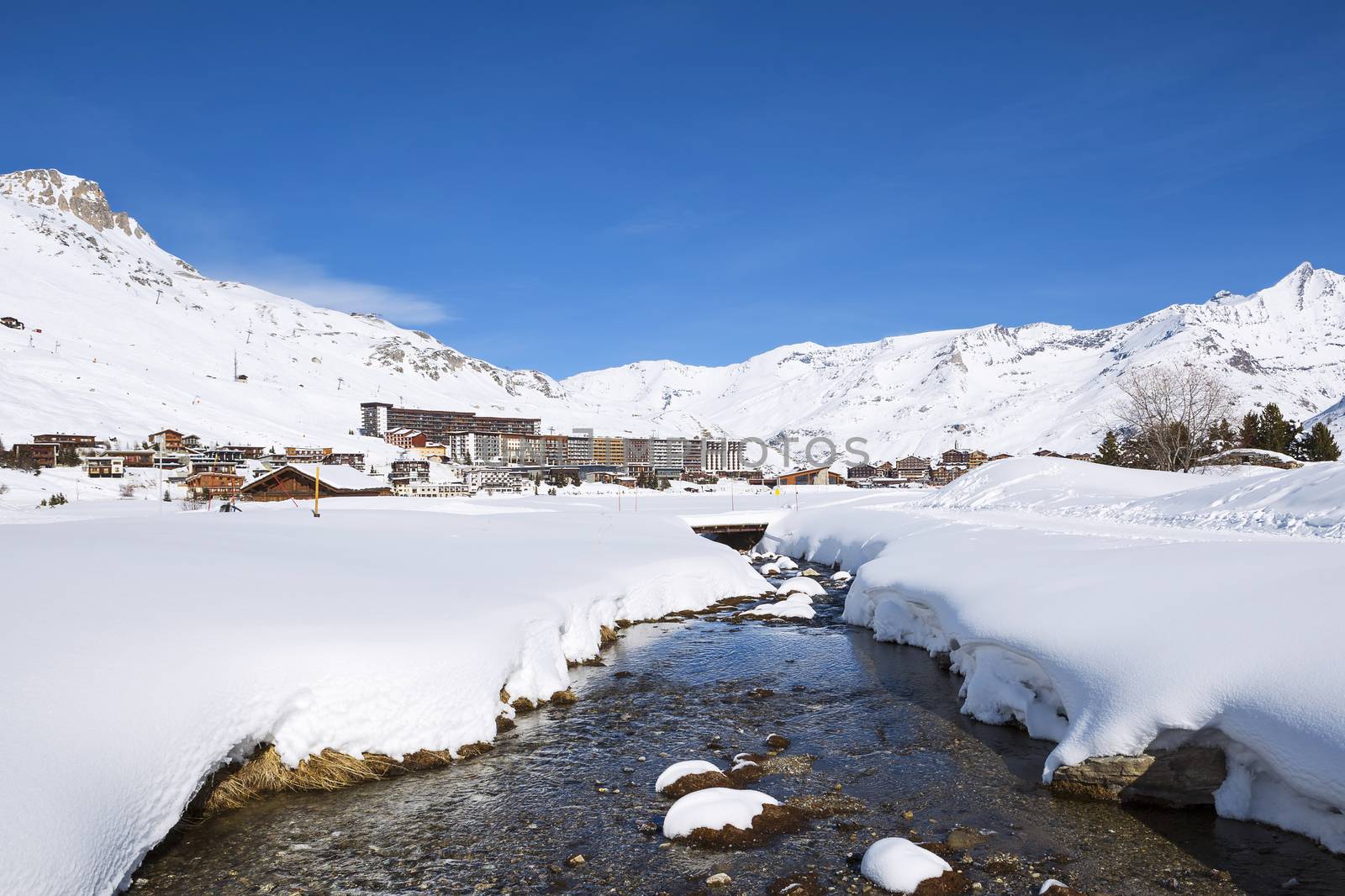 Tignes village in winter by vwalakte