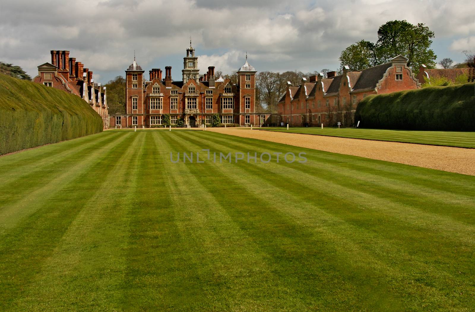 The present Blickling Hall was built in the 17th century on the site of an earlier dwelling where Anne Boleyn, (mother of Elizabeth the first) was born.