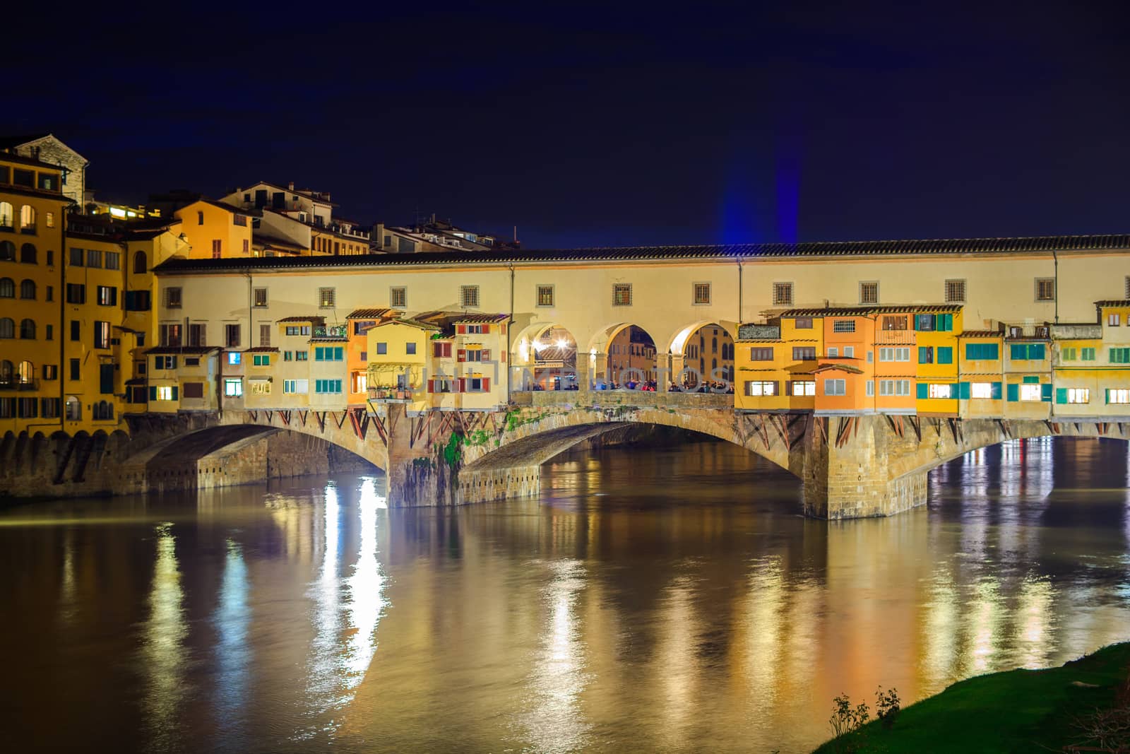 View of Ponte Vecchio in Florence, tuscany. Italy
