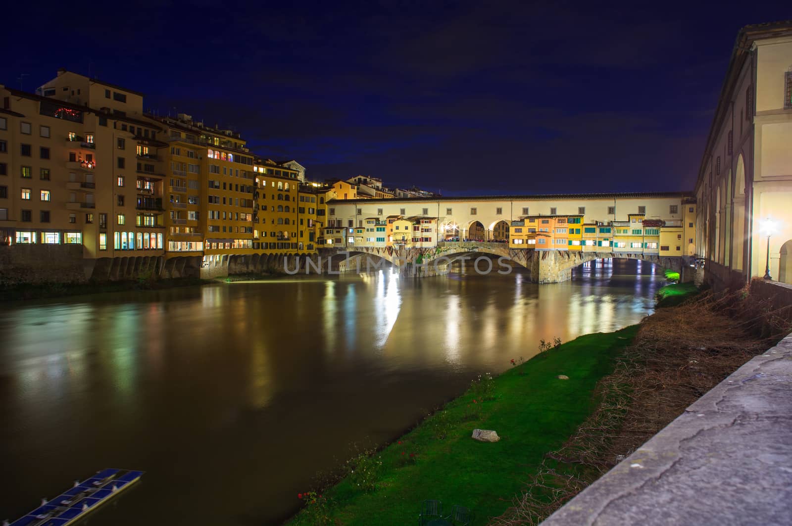 View of Ponte Vecchio in Florence, tuscany. Italy