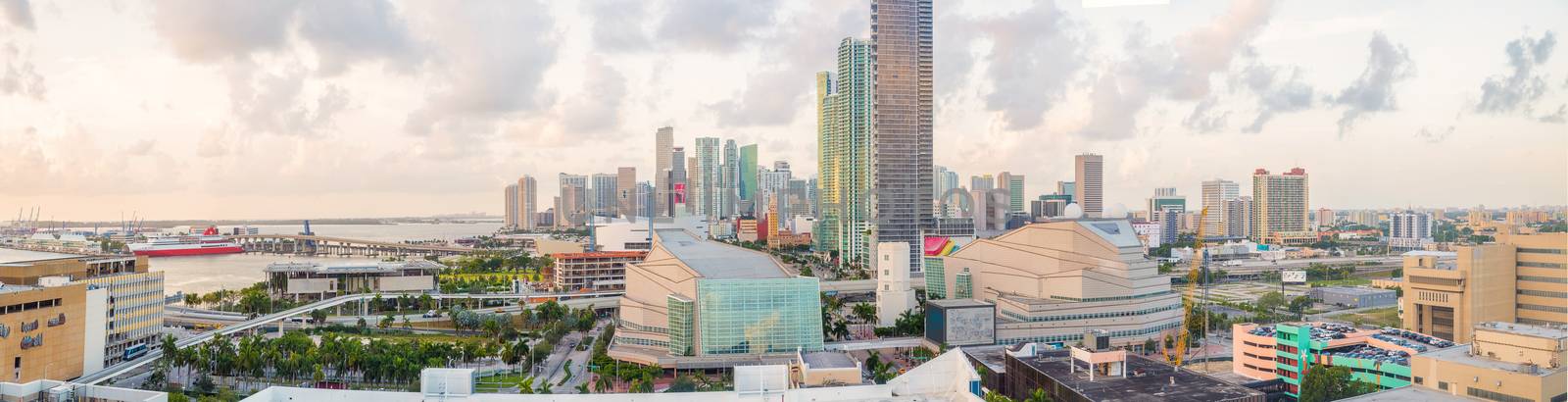 Panoramic view of downtown Miami on a beautiful summer morning.