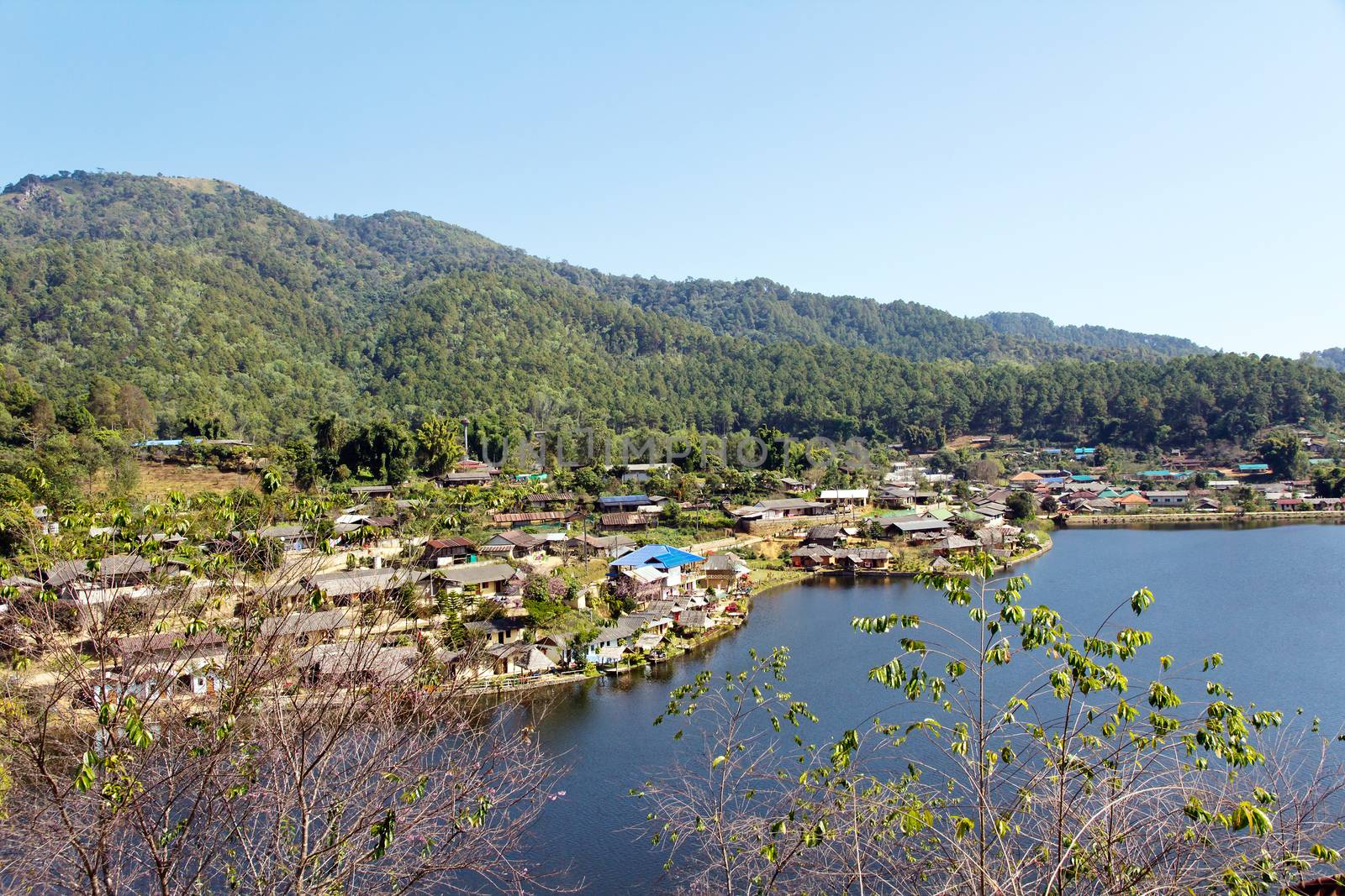 Ban Rak Thai (the Thai-loving village) Chinese refugees settling in Northern Thailand can be dated back to the 1949 Communist takeover in China,is a village near Mae Hong Son.