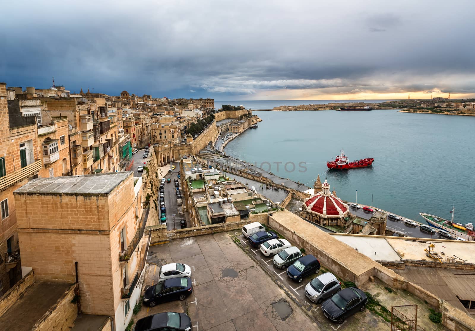 Aerial View on Valletta and Grand Harbour from Barrakka Gerdens, by anshar