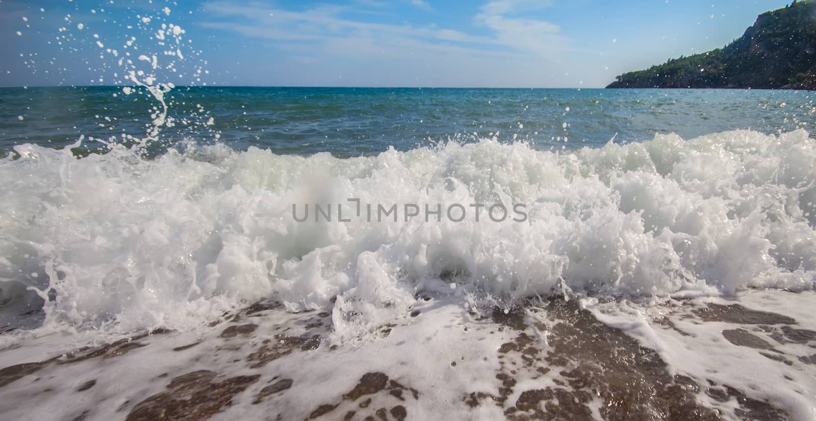 beach waves sea surf foamy nearby by max51288