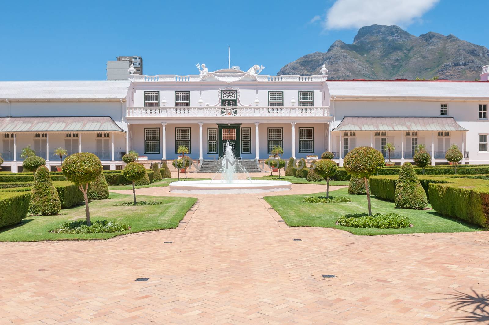 De Tuynhuys (Garden House) is the Cape Town office of the President of the Republic of South Africa.  The current building dates circa 1682

