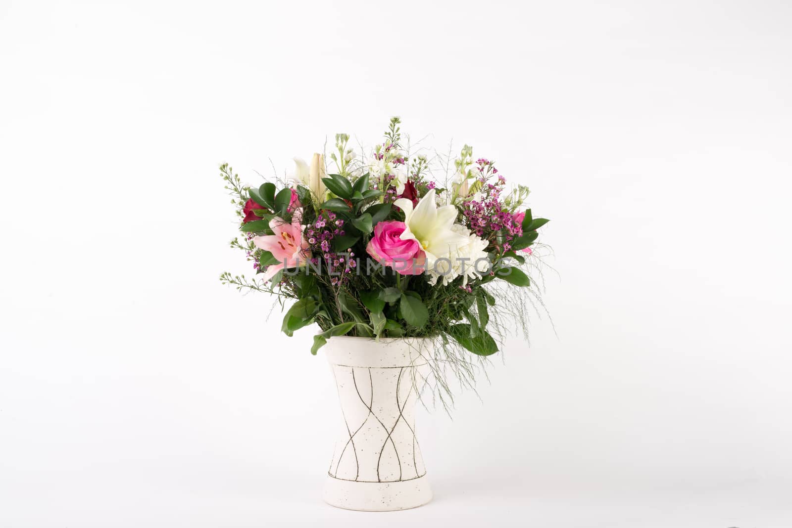 Flower arrangement by JFJacobsz