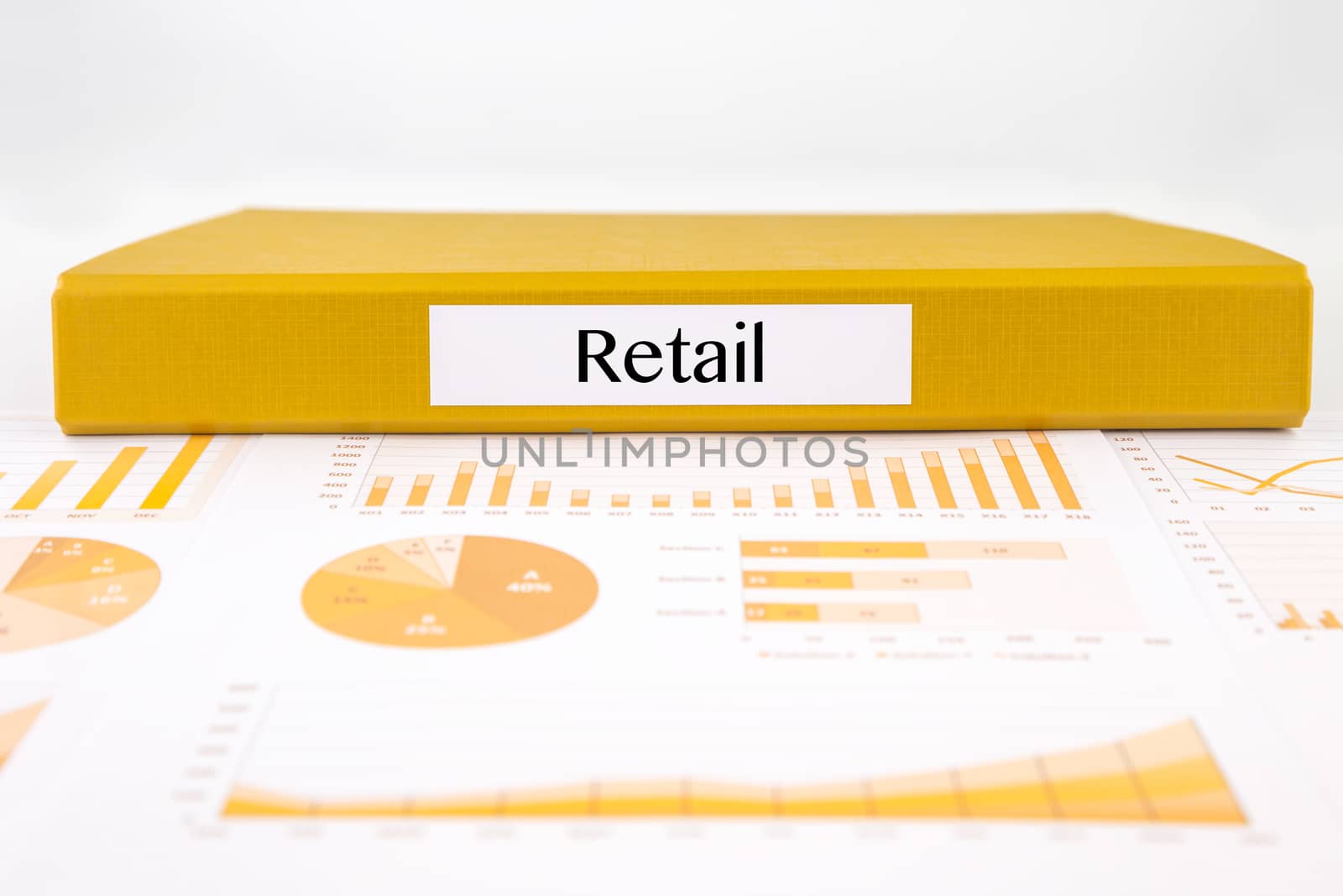 Retail documents, graphs analysis and marketing report by vinnstock