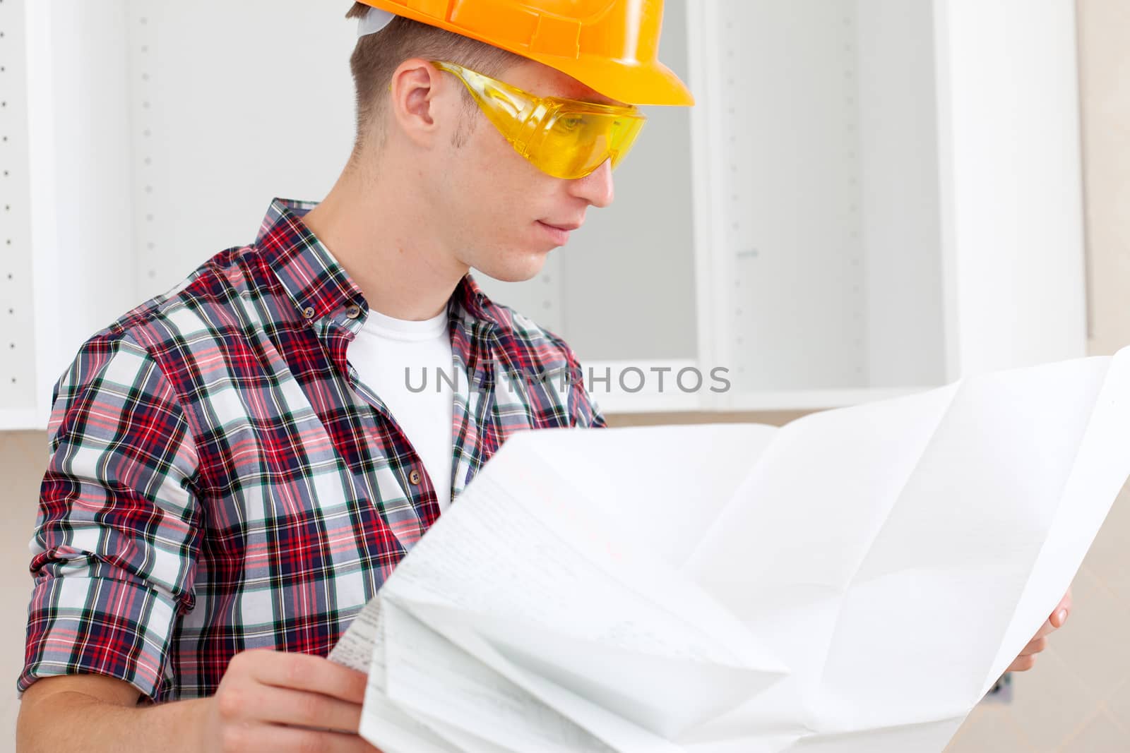 builder with repair plan by Astroid